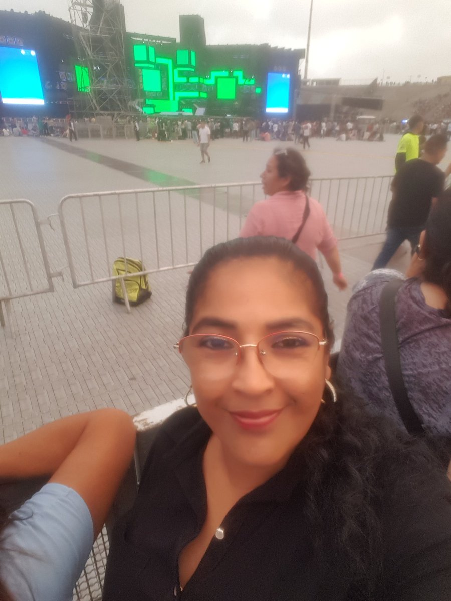 patticita041's tweet photo. @elgrupo5oficial , A disfrutar por sus 50 años!! https://t.co/aEe1AsMz4v