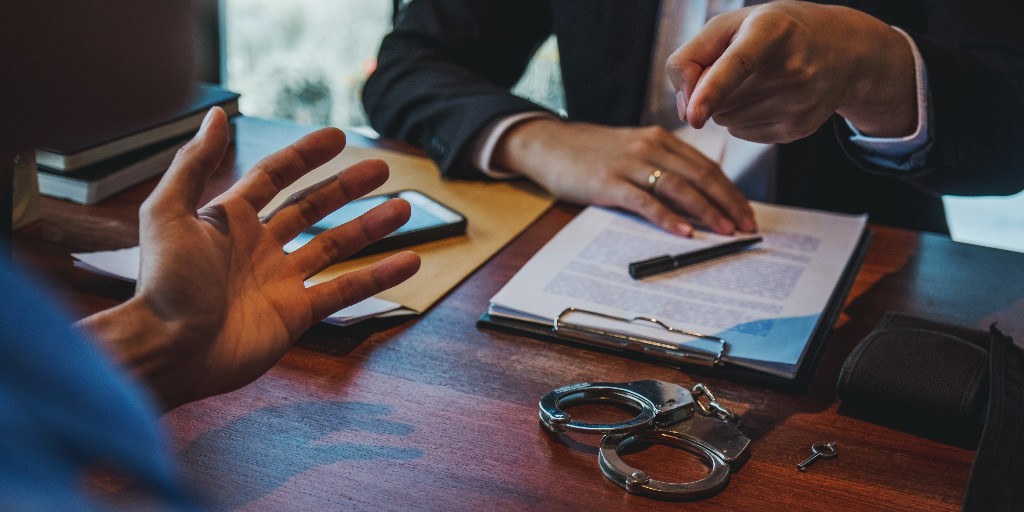 #Probation and #parole are alternatives to incarceration, but they have different functions in the criminal legal system.

Probation is typically part of a defendant’s sentence, while parole occurs later in the process after spending time in prison.

bit.ly/3nCxiJV