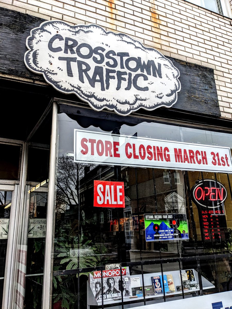 After thirty years, Crosstown Traffic closed its doors. I could spend hours just going through the comic book bins.
#CrosstownTraffic #curio #vintage #comicbooks #magazines #book