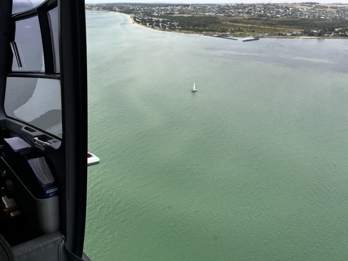 Yesterday #Lifesaver30 detected a “PAN” call being made by a sailing vessel that had run aground on the Bellarine Peninsula. 
The crew located the yacht, and checked on the occupants welfare before arranging <a href="/CGMelb/">Aus Vol Coast Guard</a> to assist.