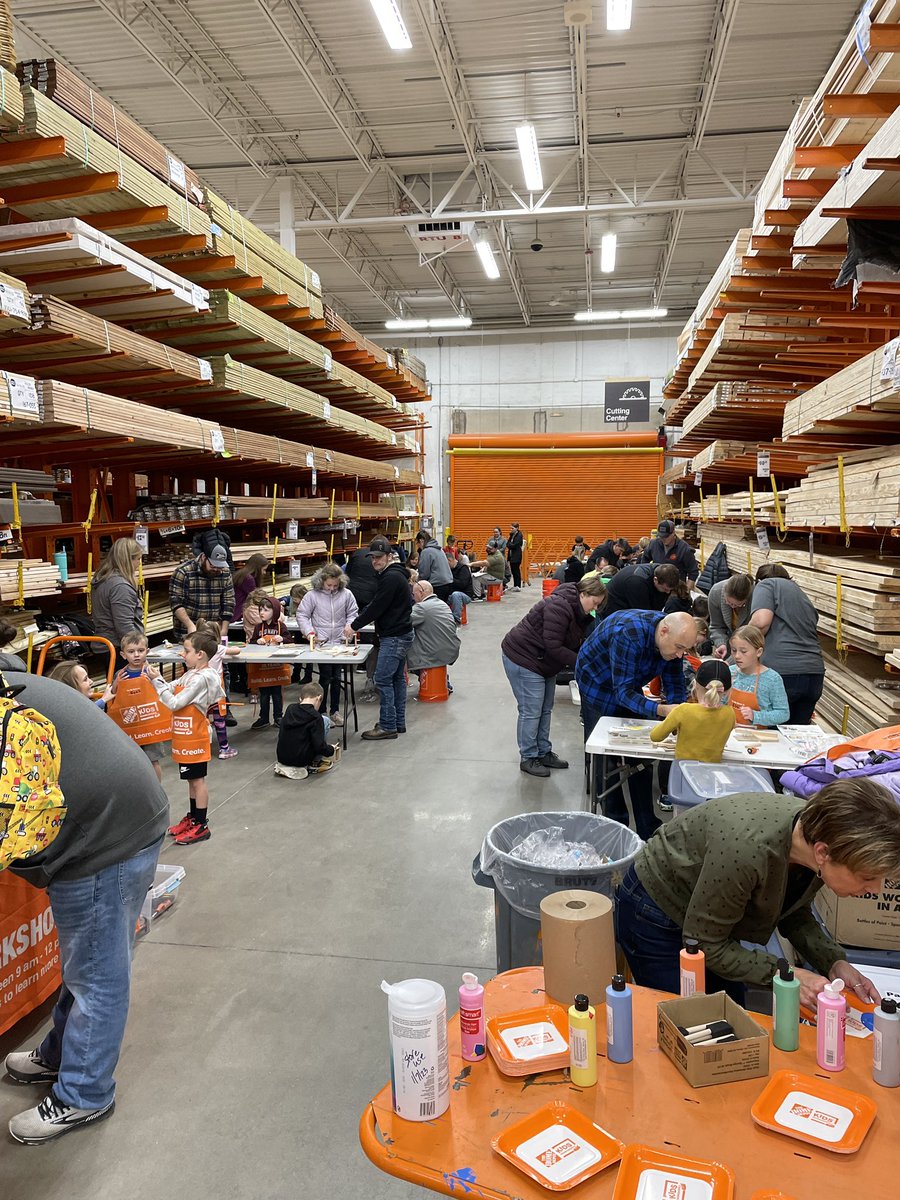 Another successful #Kidsworshop here at #HD2107 #Ankeny #community with over 200 kids <a href="/Esmeraldac1990/">Esmeralda Zaragoza</a> <a href="/HD_John_2107/">John Roepke</a> <a href="/jordanolsen0288/">Jordan Olsen</a> <a href="/CampSweenScott/">Scott Sweeney</a>