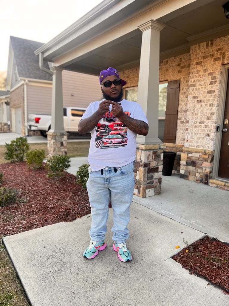 ChazDaGoatBitch's tweet photo. Nun .. Chillin .. Clean 🧼.. … 🅿️ https://t.co/Y6pZ0fwhPy