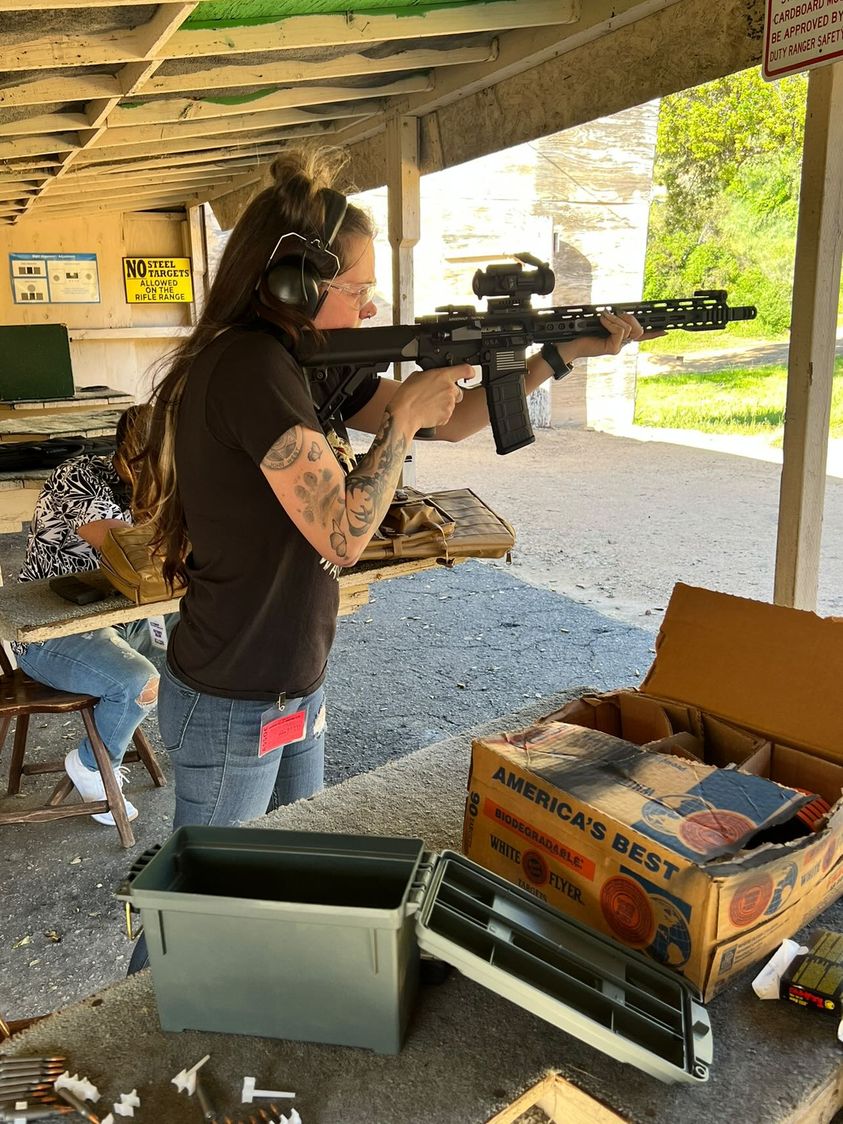 JugTactical's tweet photo. 📷@dfalcon217
Gunday Funday!
#juggernauttactical
•••
#CaliforniaCompliantRifle #CAcompliantRifle #FollowYourJoy #gundaygunday #rangeday #rangetime #leadtherapy
•No person-to-person sales • https://t.co/tspdA6s4Fz