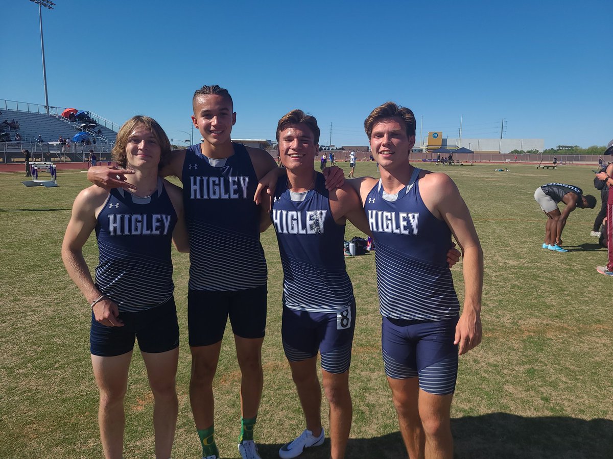 HigleyXCTF's tweet photo. Proud of this group! 

🏃‍♂️🏃‍♂️🏃‍♂️🏃‍♂️x4️⃣0️⃣0️⃣

3/3- 3️⃣:3️⃣3️⃣.9️⃣9️⃣
3/24- 3️⃣:3️⃣0️⃣.5️⃣9️⃣
4/1- 3️⃣:2️⃣5️⃣.3️⃣5️⃣ (no foolin') https://t.co/A2fyYhD0aF