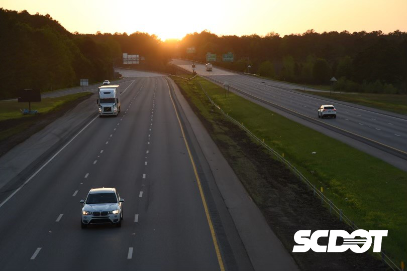 SCDOTPress's tweet photo. The sun has set on rehab of I-77 northbound bridges, more than 24 hours ahead of schedule. I-77 is open to traffic in both directions between I-26 and Bluff Road near Columbia. Rehab of southbound bridges of same stretch to begin Fri. April 14 #OneSCDOT #ProgressIsOurPriority https://t.co/YGTtgQ2Yeg