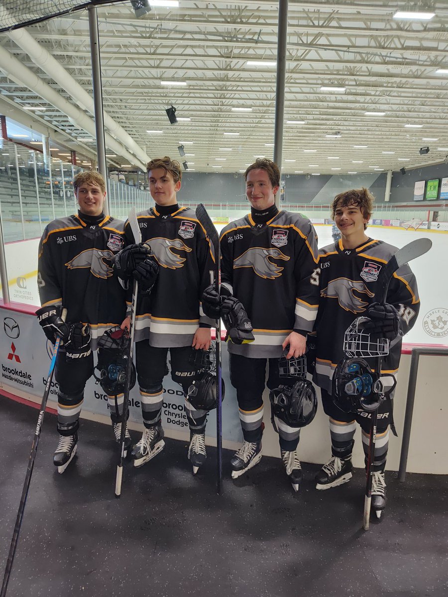 JohnBas77966954's tweet photo. These boys played hard at  the National tournament this weekend in Maple Grove. So proud of them!! One East sider won a National Championship with SSM Reilly Burnett #MankatoEastHockey#eastsidehockey#tier2u18GreyDucks#Mankatopuck#MankatoEastSeniors https://t.co/n8XkuQyazr