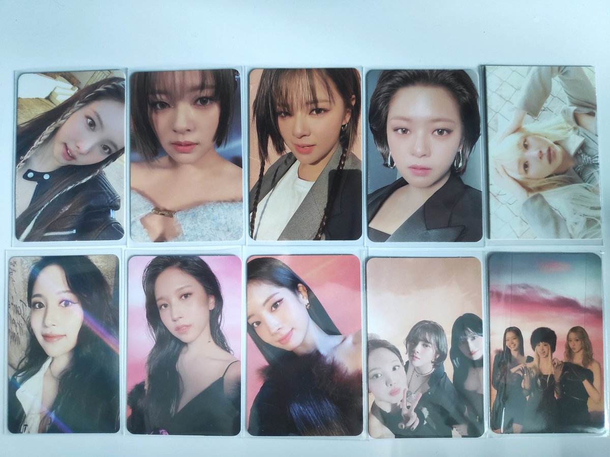 myoreee's tweet photo. [WTT/WTS] Twice Ready To Be Album &amp; Digipack inclusions 

What I Have: Pic 1-3
What I Want: Pic 4

#pasarTWICE #pasarOnce @pasartwice @onceMYtrade @twicesquareMY help rt thank you 🙇 https://t.co/WANkXJeE9t