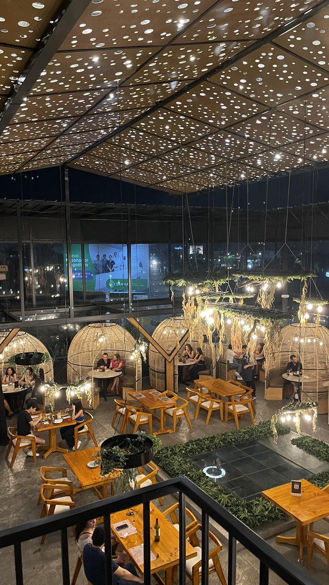 LucianaArata's tweet photo. Oye, Trujillo tiene sitios bien bonitos.

Restaurant Nómada: https://t.co/V5XVv6lfHQ