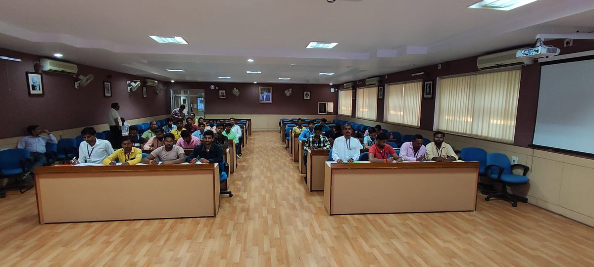 CSIR_CMERI's tweet photo. 10 days hands-on #Training programme on Integrated Municipal Solid #Waste Management System was conducted by @CSIR_CMERI  in collaboration with UWS&amp;SSAN from 22nd-31st March, 2023. 31 participants from different districts of Bihar participated in the programme. https://t.co/XixKuQ83lE