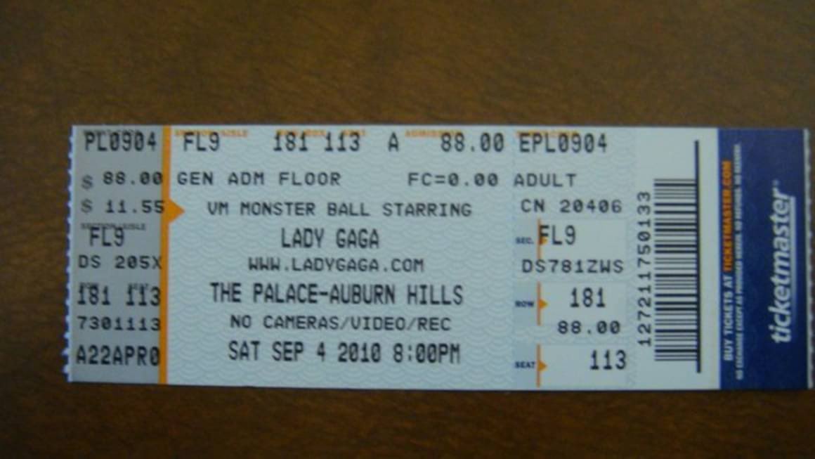 isaiah_ka's tweet photo. I just remembered the wild story about how I ended up like 6 ft away from Lady Gaga at The Monster Ball Tour 😳 https://t.co/XrGwL8pYuE