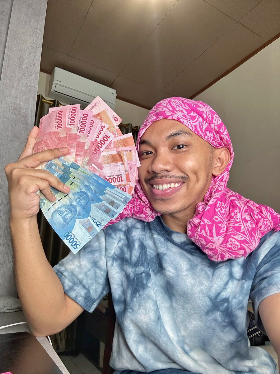 reyhansamuda's tweet photo. Waktunya #WeekendBerkah! Aku udah isi amplop mulai dr 50k sampe 200k😊 

Kalian tinggal retweet dan reply aja ditweet ini mau amplop yang mana☺️ nanti aku pilih random yachh. Yang berhasil terpilih aku transfer shopeepay sesuai nominal yang ada didalam amplop😌

GOODLUCK🤍 https://t.co/osTFQ8bQD0