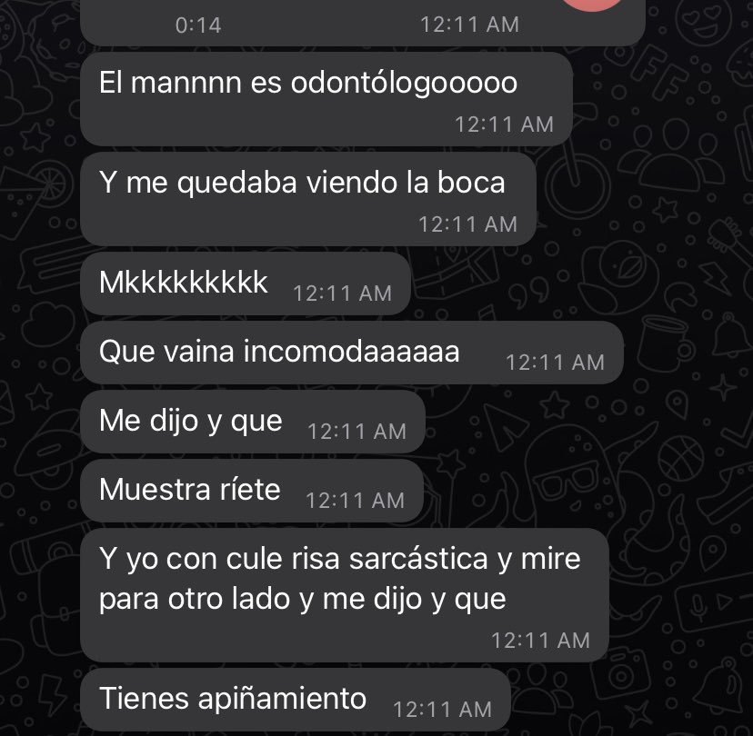 yoieg's tweet photo. Mi amiga la diente chueco tuvo una cita con un man q veía por primera vez Y LE DIJO ESO AJAJJAJAJA https://t.co/oPV43PsvGt
