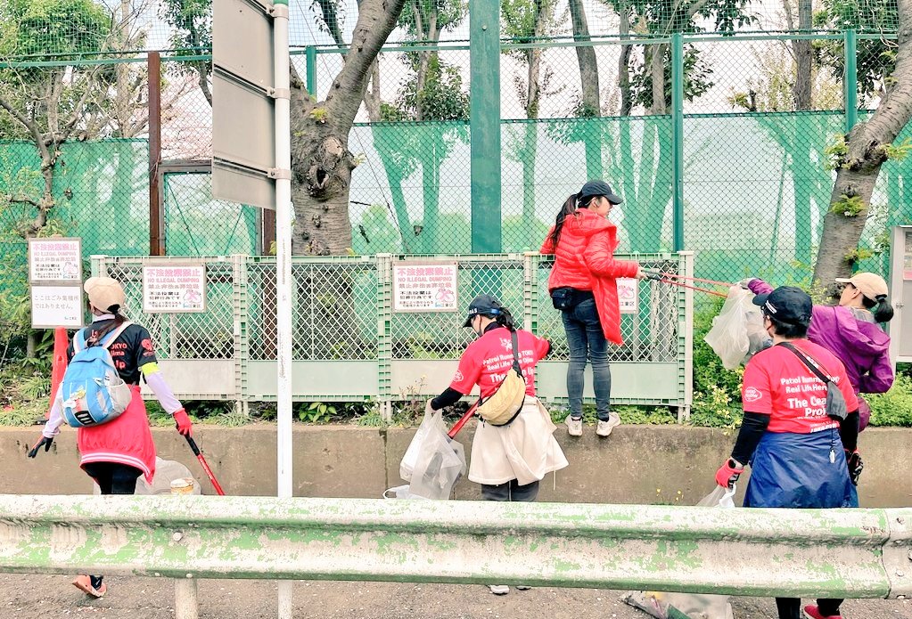 92moko_okom29's tweet photo. #パトラン東京チーム江東
#リアルライフヒーロー大島
#REDCREW
#BLUESHIP
#赤のMAGIP
西大島〜亀戸中央公園〜亀戸運動公園野球場〜京葉道路〜こちるさん〜大島4丁目公園
🌸💮🌸💮🌸💮🌸💮🌸
桜満開✨華やかな桜道、ゴミ拾いしたからちびっ子達お花見して楽しんでね〜🩷
#継美隊
#全国一斉宝物拾い https://t.co/qBKH1ptG5i