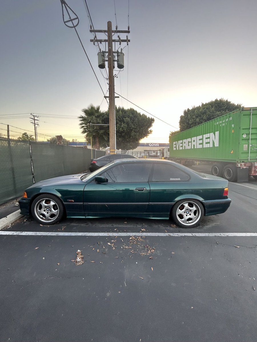 jonahmugen's tweet photo. The car and the Victim 🫡 https://t.co/3CNl2kV4yb