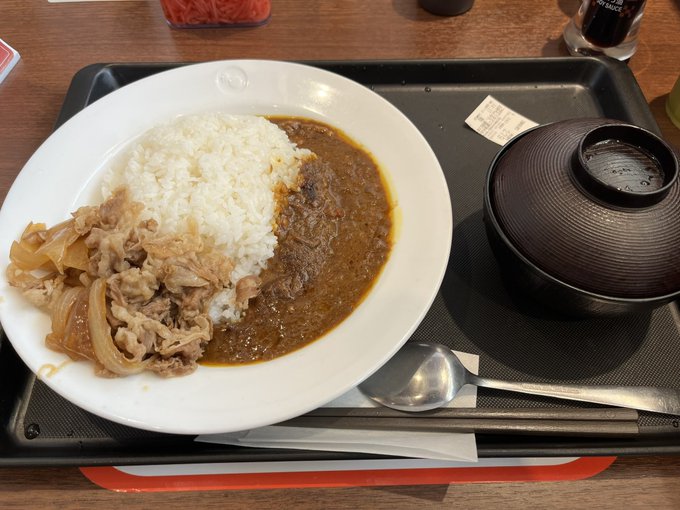 なんとなく分かってたけど、最強御坂も239レールガンも空いてない😇とりあえずメッシ🍛松屋派です。 