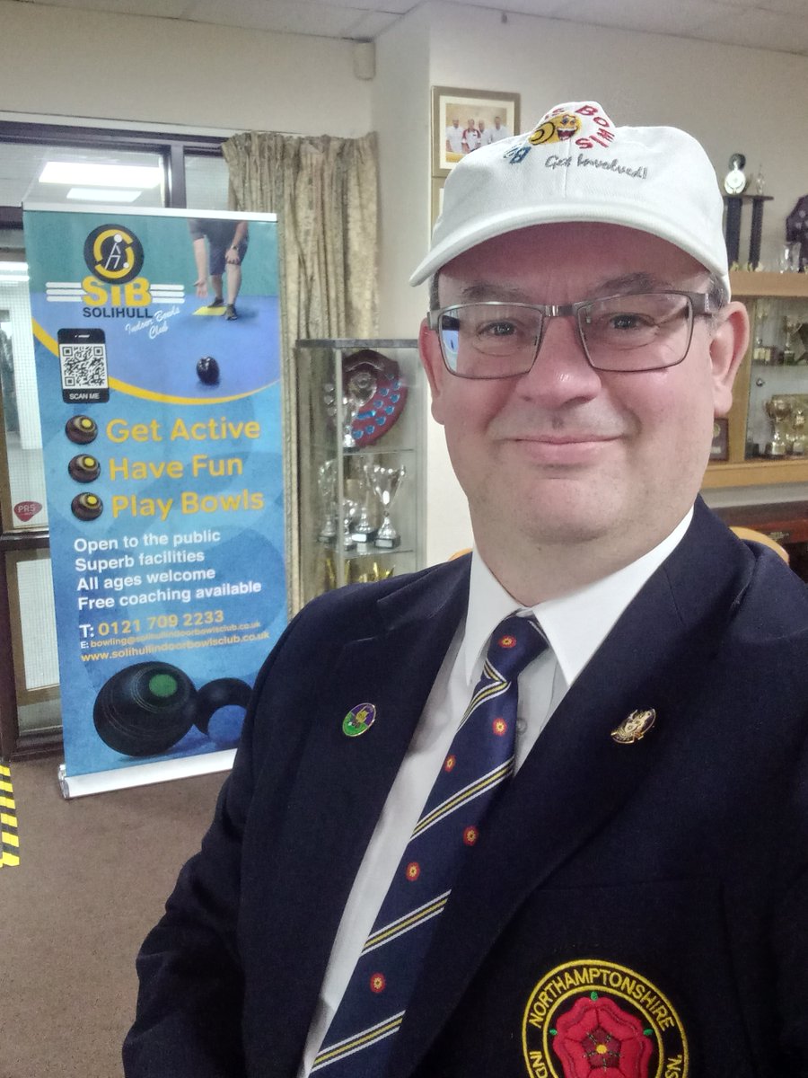 BowlsIsBowls's tweet photo. #CHANGEthePERCEPTION 

On a break from working on @LoveNorthampton  VP's FIRST website 

Click here https://t.co/GiRqljkl69

#playBOWLS in the @EIBABowls Solihull #OSC 

If > 20 shares, BEST share & quote wins a prize

@HugoFoxNews @ChronandEcho @BowlsEngland @Drakes_Pride @scottmorland
