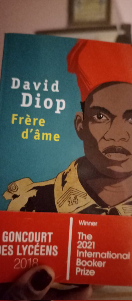 MameDiarra9's tweet image. Les mots comme une hémorragie. #Frère d'âme de David Diop ne vous laisse pas indemne sur la boucherie vécue par les tirailleurs sénégalais. 
Éditions du Seuil