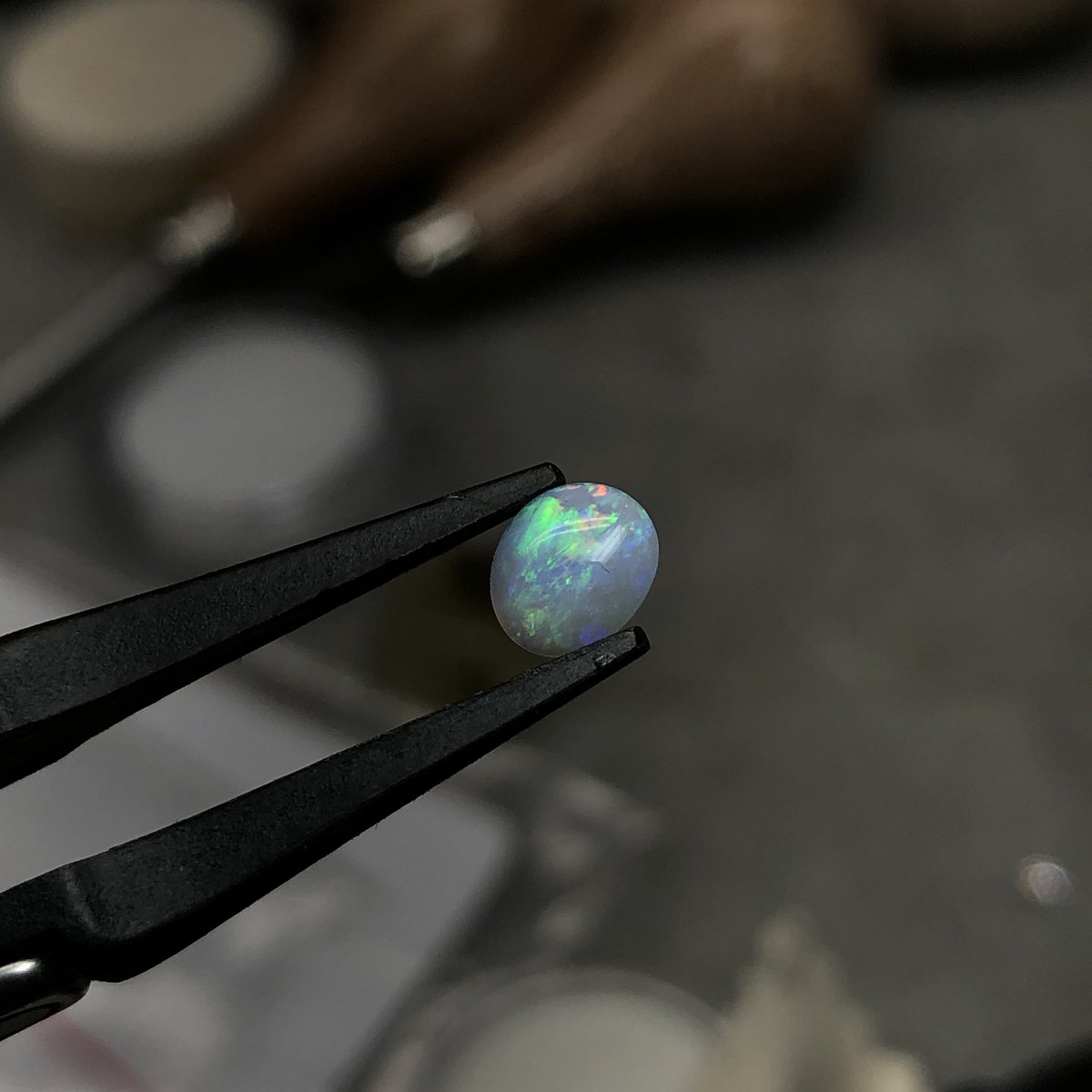 lukeylux's tweet photo. Super gorgeous Coober Pedy opal from @UniqOpalWatchz 

Can’t wait to work with her 🌈 https://t.co/AC45YWoLUM