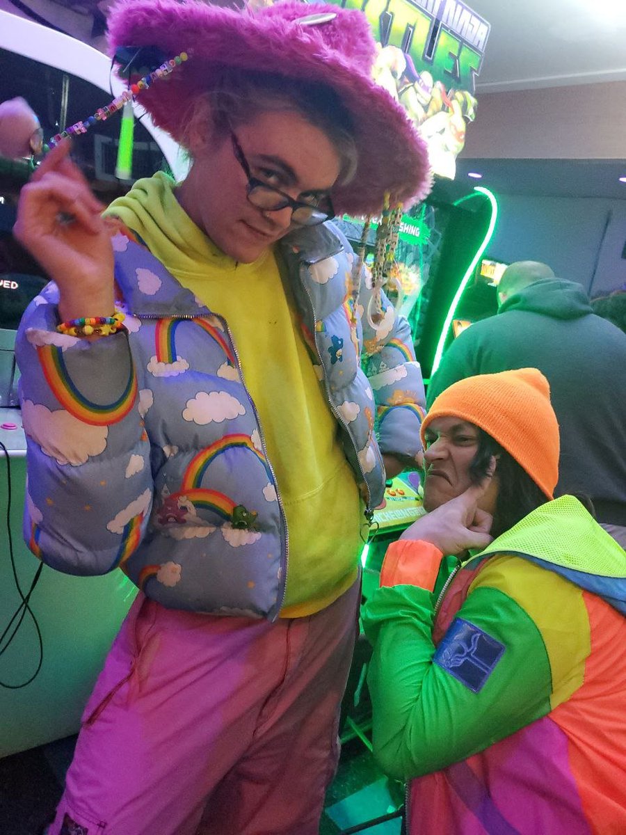YELL☀️W @ RAVE IN A PARK (4/1) (@YellowNXC) / Posts / X