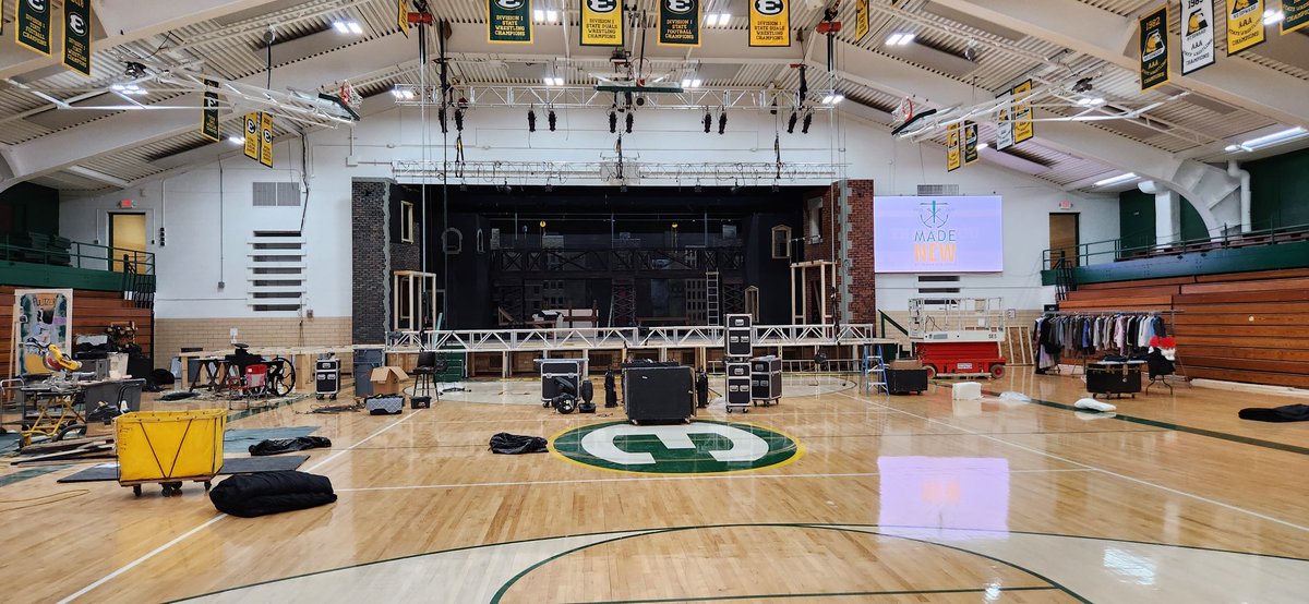 SEHS Performing Arts tweet media