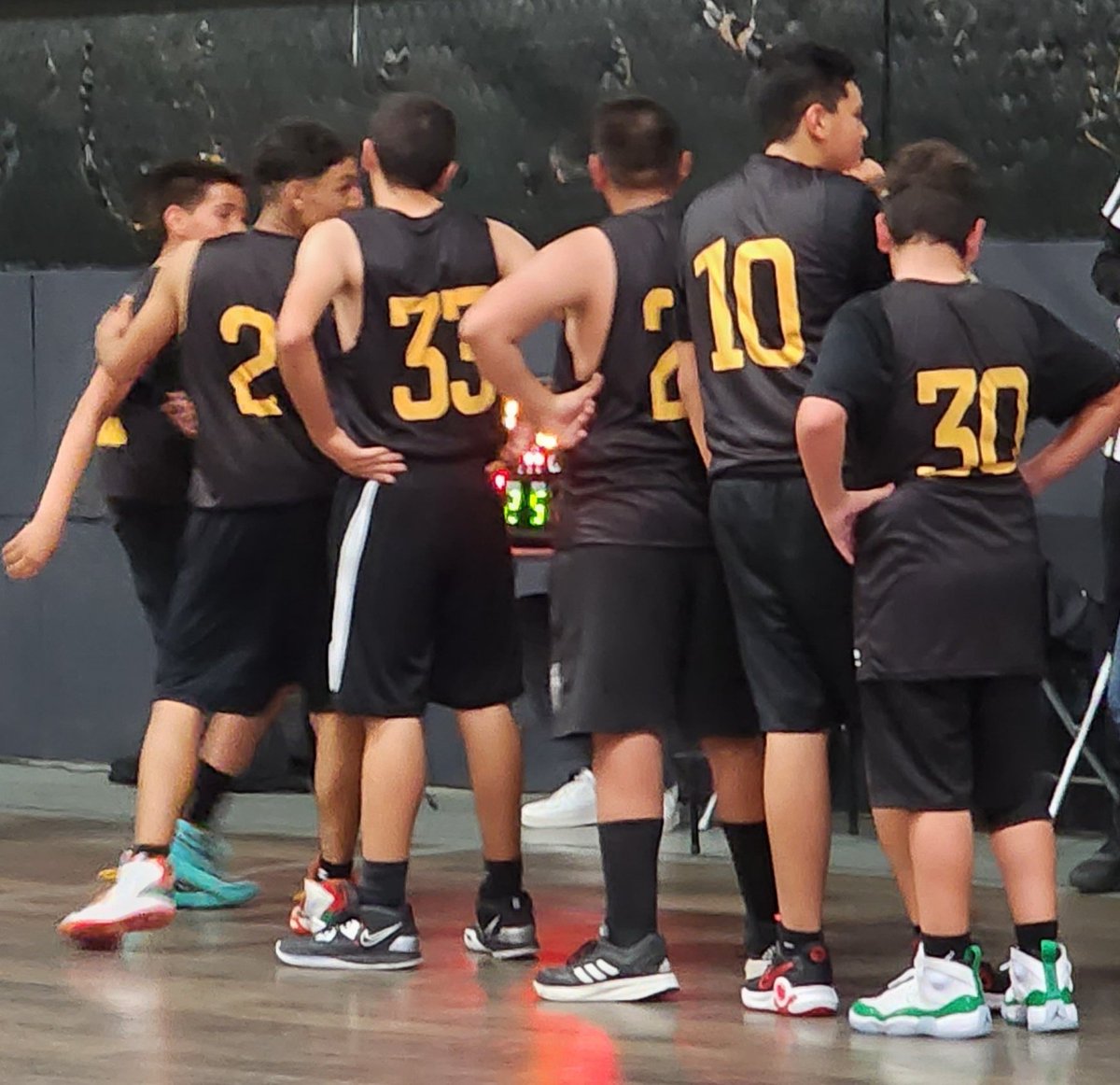 Joanna_TISD's tweet photo. Thank you @Coach_Lopez10 for donating the amazing jerseys to our small but mighty town team! Starting the spring season with a win. #LP3Sports https://t.co/BFRiq7IBnu