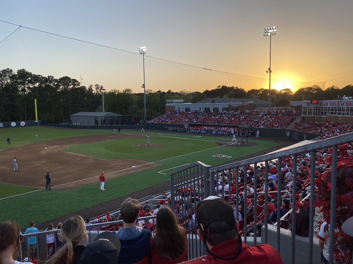 wdecker8's tweet photo. Thanks so much @TuffyTalkNow for the tickets!! It was a GREAT game!! 

#GoPack https://t.co/rYDVvtganc