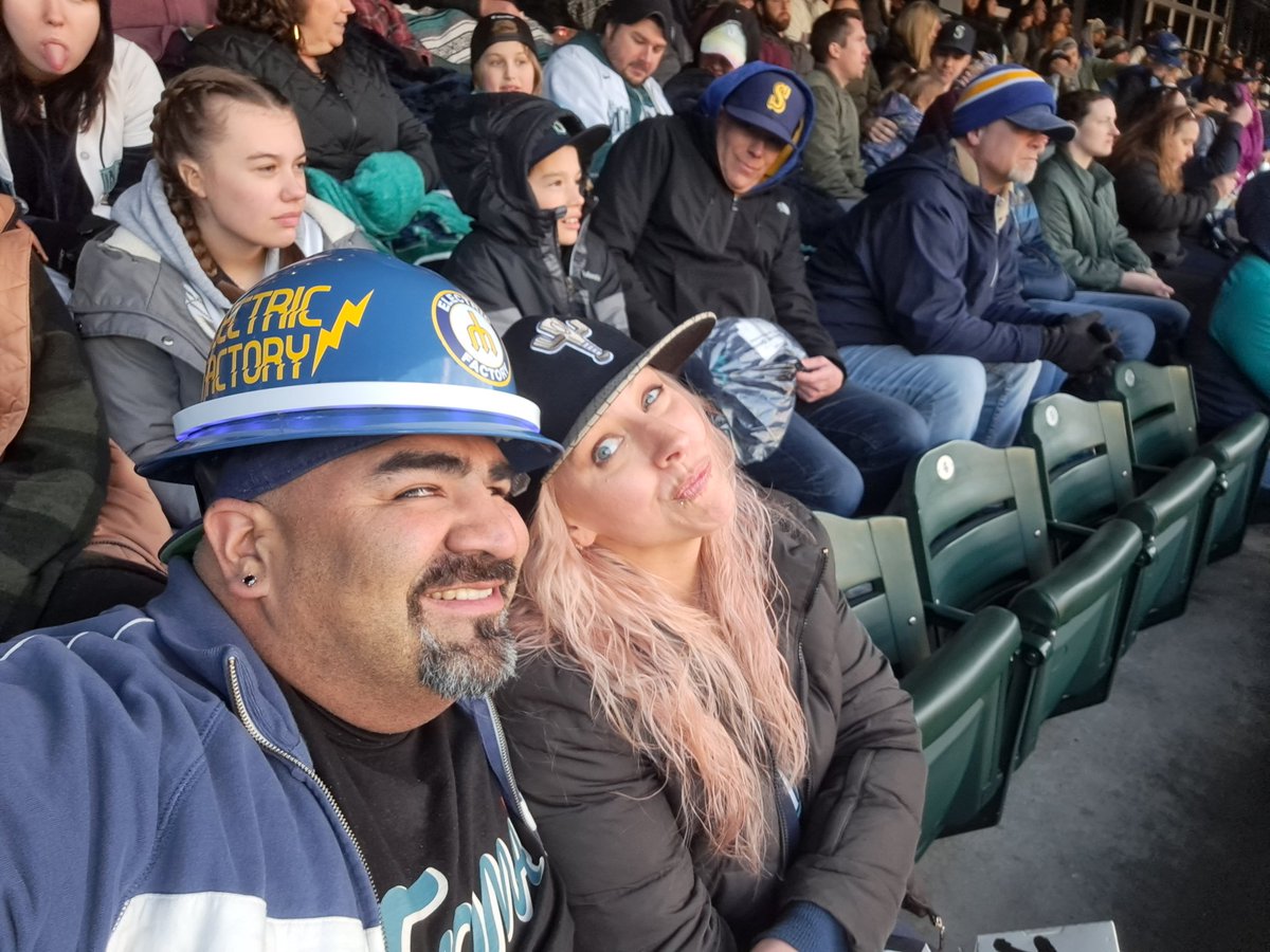Jgomez206's tweet photo. Back home at the #electricfactory
#letsgoMs #WHEREiROOT @Kgomez206 https://t.co/u8GPAe0Cnh