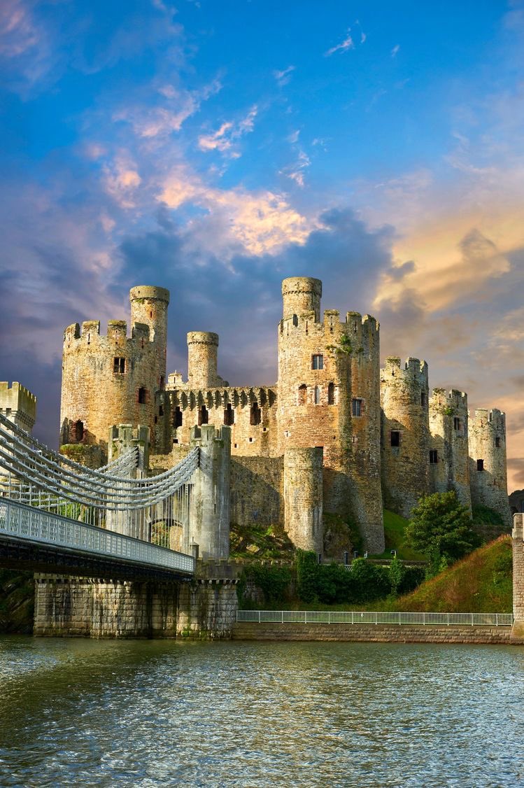 Anc_Aesthetics's tweet photo. Conwy Castle, Wales https://t.co/rbGm45OjYi