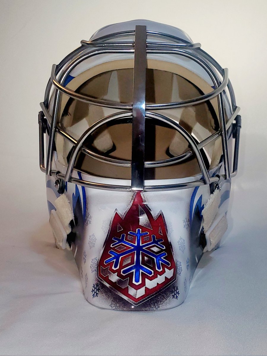 PalmateersM's tweet photo. Got my rec league Avalanche mask done up this past weekend by the great crew at @mask_wraps in Mississauga. Absolutely beautiful job fellas, even if it's not a @MapleLeafs mask. 😋
Record is 1 and 1 with a 2.50 GAA so far with the new artwork.  #MaskWrap  #HockeyTwitter https://t.co/R3ouECINKr