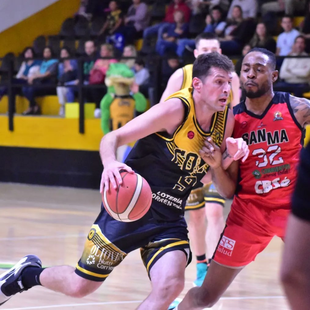 comumercedes's tweet photo. #LNB 🏀 ¡Final del partido!
🟡⚫️ Comunicaciones 67 (Vorhees 13)
⚪️🔴 San Martín 83 (Solanas 26)
#VamosComu 💛🖤🐊 https://t.co/gFBAdqPyoh