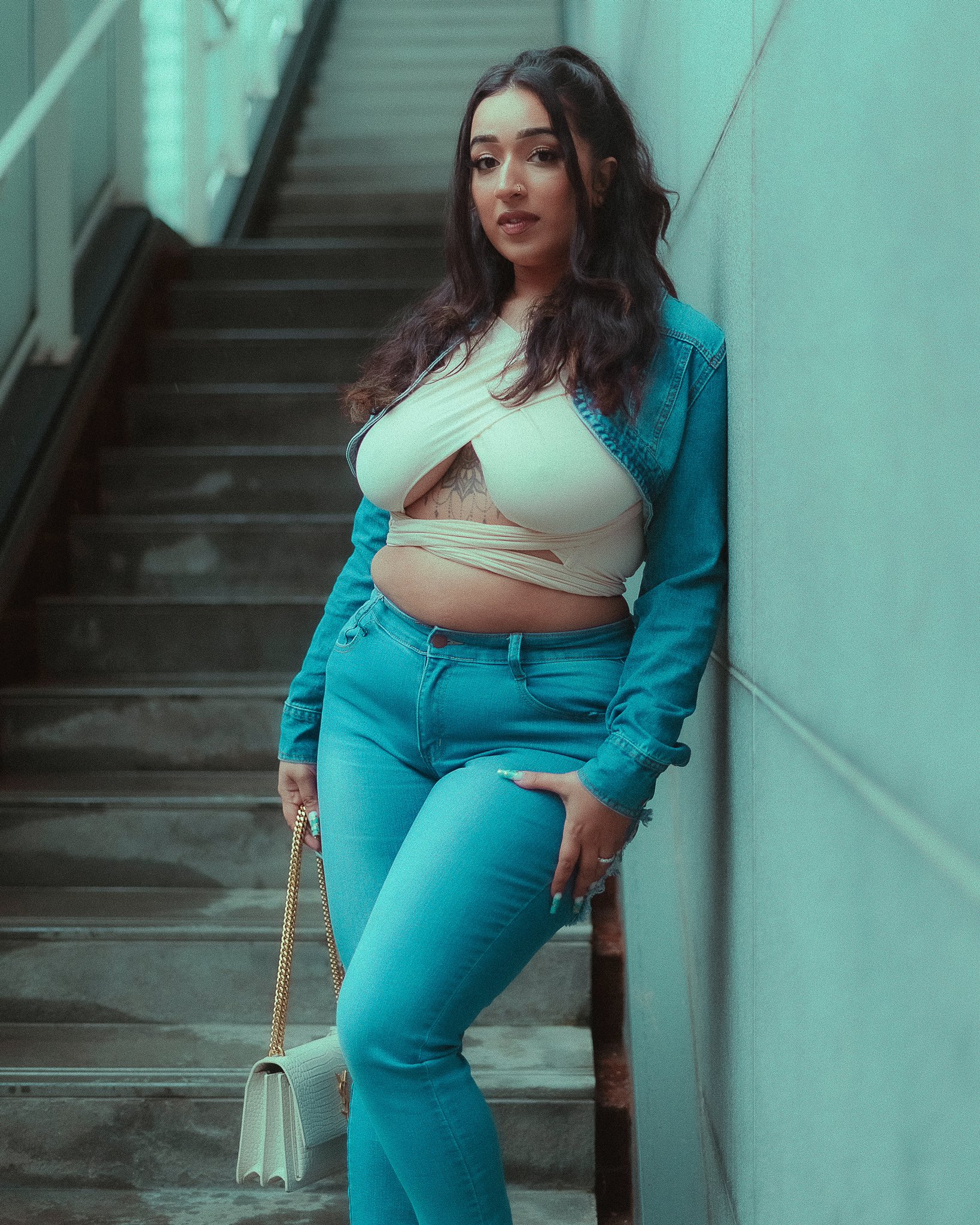 TW Pornstars Rakhi Gill🇨🇦🇺🇸🇮🇳. Twitter. I’m just built different . 1