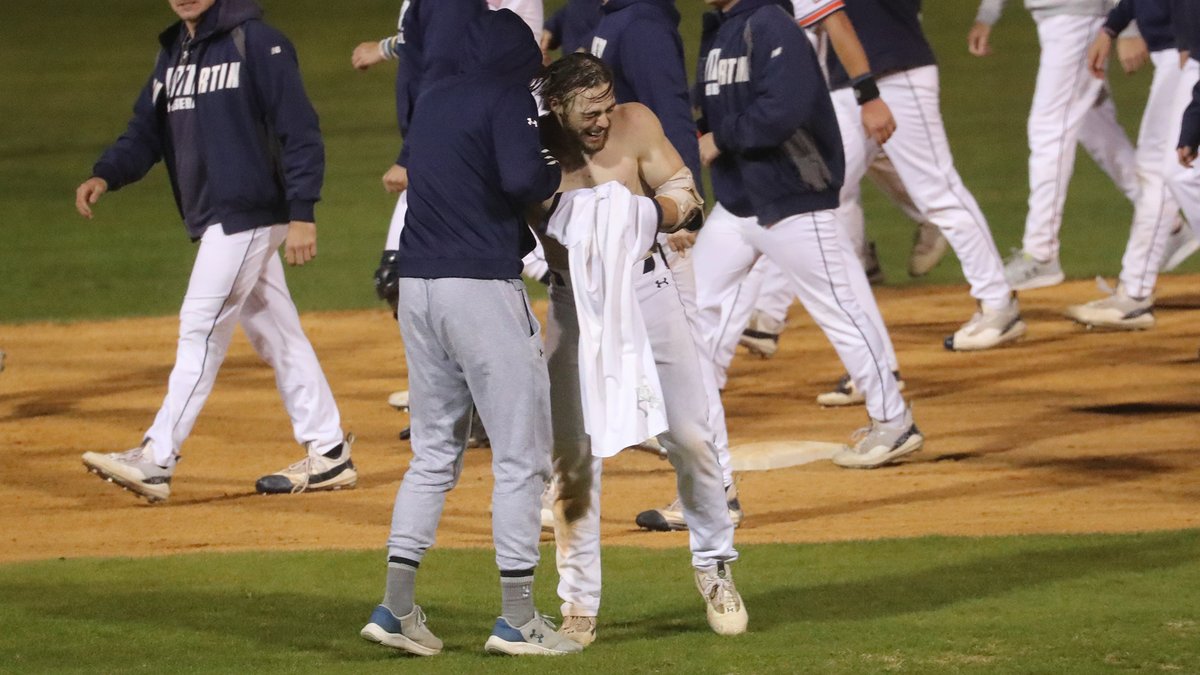 BASE: The thrill of a <a href="/UTMBase/">UT Martin Baseball</a> walkoff victory in OVC play!

Tip of the cap to Mac Danford, who laced his 7️⃣th hit of today's doubleheader against SIUE for a walk-off winner in the doubleheader nightcap 💪

#MartinMade | #OVCit | #OVC75