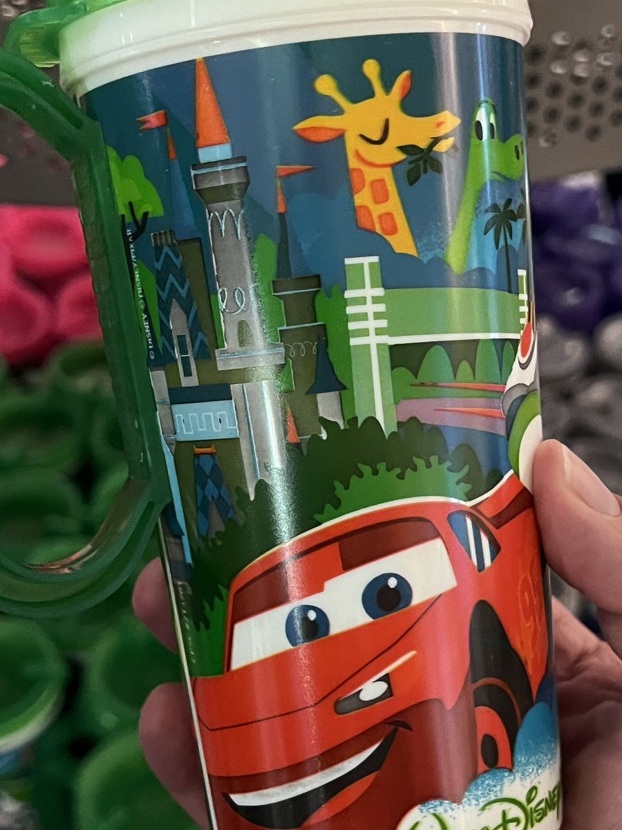 gnease42's tweet photo. Some quick shots of the mug designs currently available. They were a bit busy. Since this morning, they switched these out for the 50th. #disneyparks #allstarsports #DisneyWorld #WaltDisneyWorld #disneyresorts #disneyhotels https://t.co/obCghPMCjk