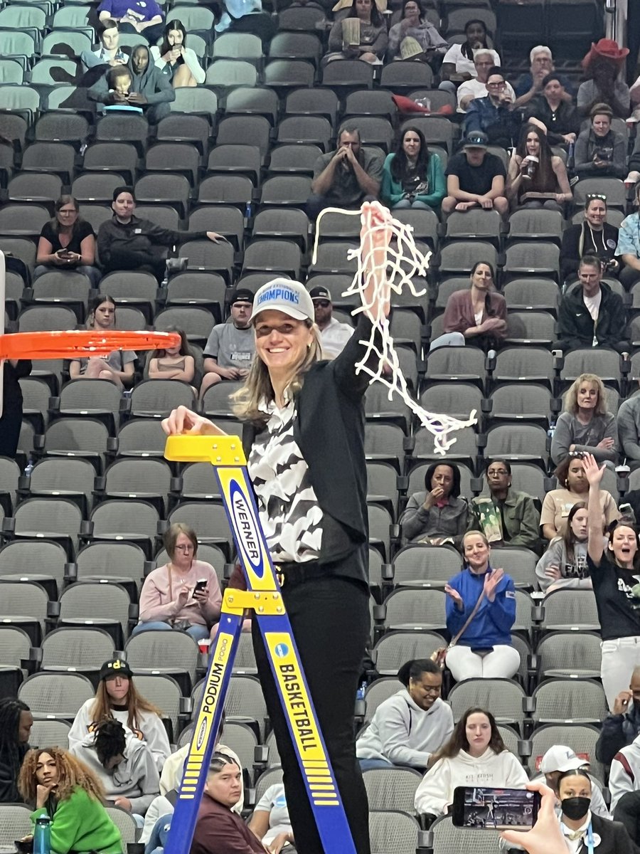 TransylvaniaWVB's tweet photo. What a year. What a team. What a staff. So deserving and way to bring it home!! https://t.co/tqJGbiXPJD