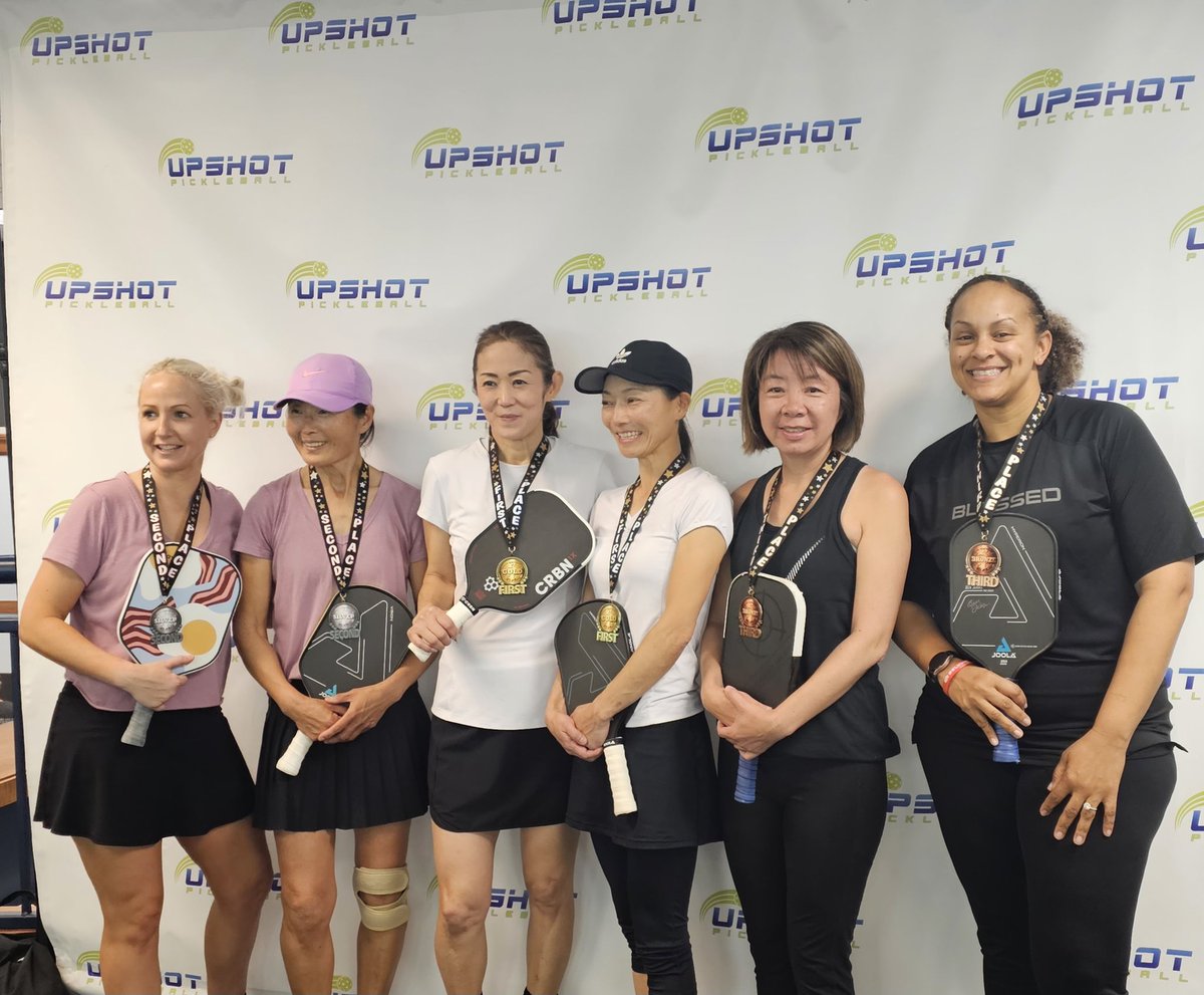 prgtdg1's tweet image. So this right here yall. #PRAISEDANCE 💃💃
UPSHOT PICKLEBALL&apos;S 1ST ANNUAL REAL DILL OF FEDERICKSBURG VA Tournament 🏓 #Excellent 

We won 🏆 the BRONZE 🥉 🙌🙌👆

My Name is PRISCILLA GLOVER ✋️and I&apos;m addicted to pickleball. 😅