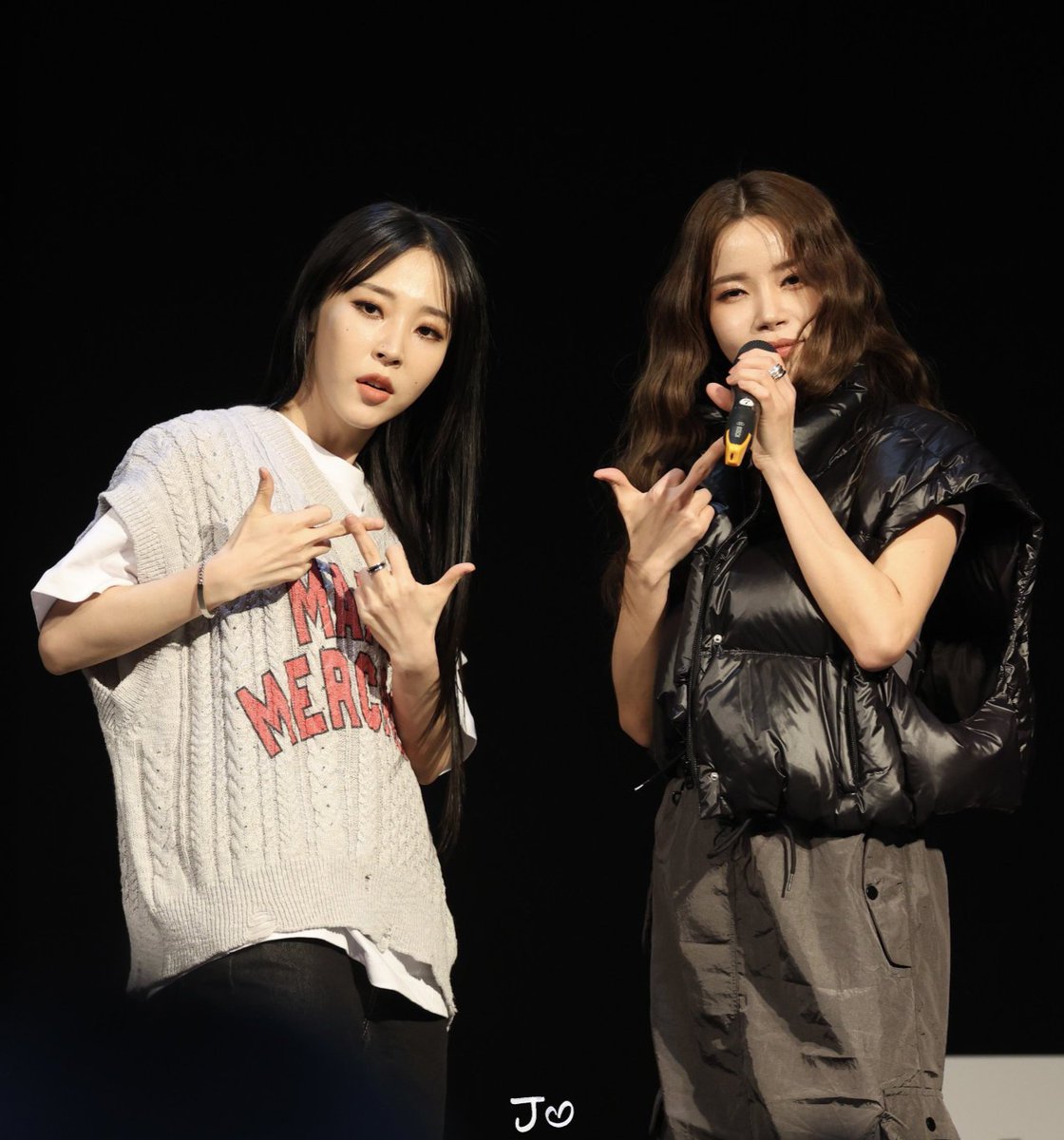 kpopsapphic's tweet image. 