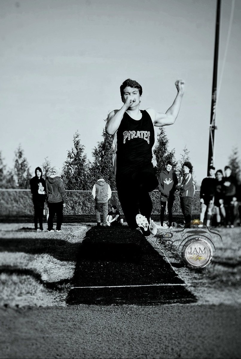 Finally, we got to have our 1st track invite today!
We took 1st in the 4x1
I took 3rd in long jump
FIRST PLACE AS A TEAM!
<a href="/BRiverAthletics/">B.R. Athletics</a> at Plymouth Invitational. 
Let's Go!!!!