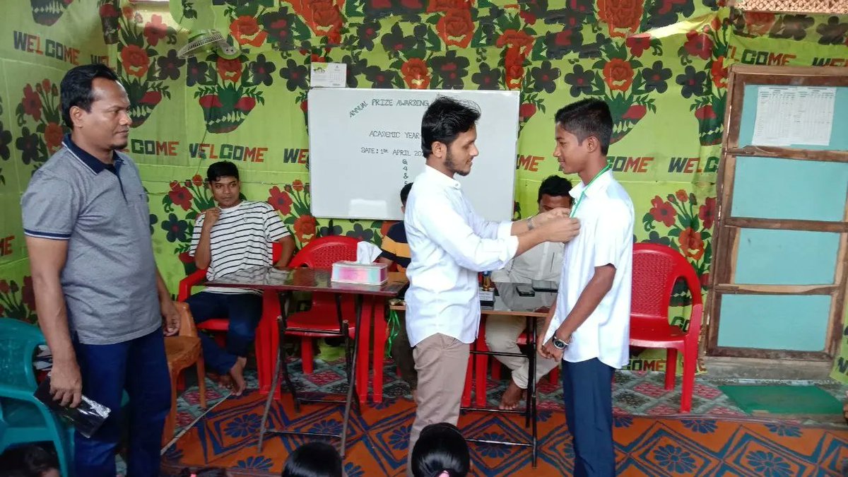 shweplus16's tweet photo. @mdahn2d attended the Awarding Ceremony of Saya Abu Syed
Congratulations to all the winners https://t.co/m43RO40kA5