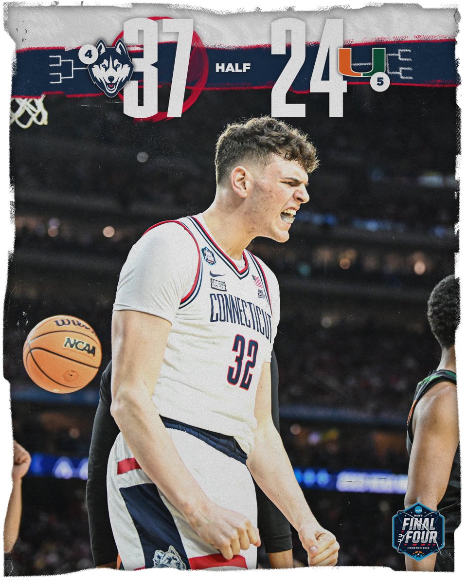 UConnMBB's tweet photo. First 20 in the 📚

#Made4March https://t.co/jVpfnZ6joG