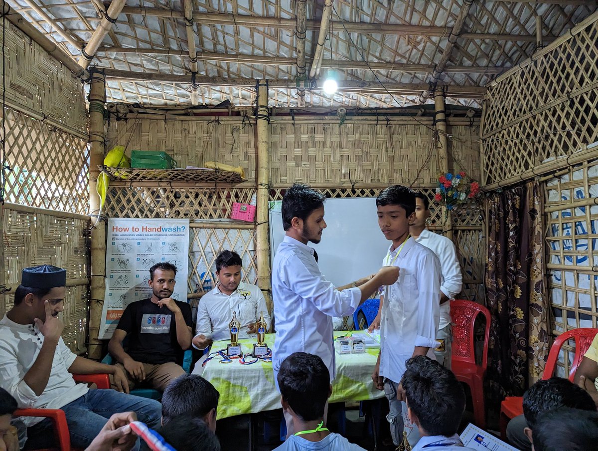 shweplus16's tweet photo. @mdahn2d attended the joint Awarding Ceremony of Saya Mujibur Rahman , Saya Mohammad Faisal and Saya Abdur Rahman
Congratulations to all the winners https://t.co/YXYFiA2v6A