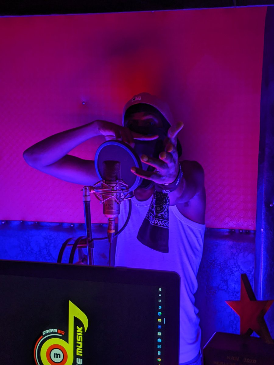 MACRACK_PCG's tweet image. O labo avec mon squaaad 🏴‍☠️🖤
⬇️⬇️
youtu.be/X5oG9uiPqfw

#PCG #bigbrothernlbe #StandAndDeliver #radiodeter #radiodeter #Boycott60Minutes #AprilFoolsDay #JISOO #votrevieenjeux #drill