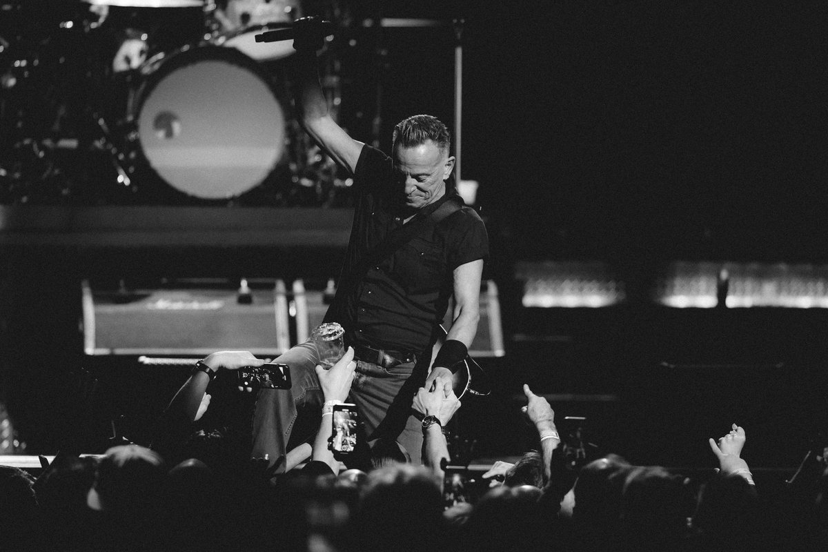 TheGarden's tweet photo. BORN TO RUN

📷: Rich Fury / MSGE https://t.co/JOjmAEekRO