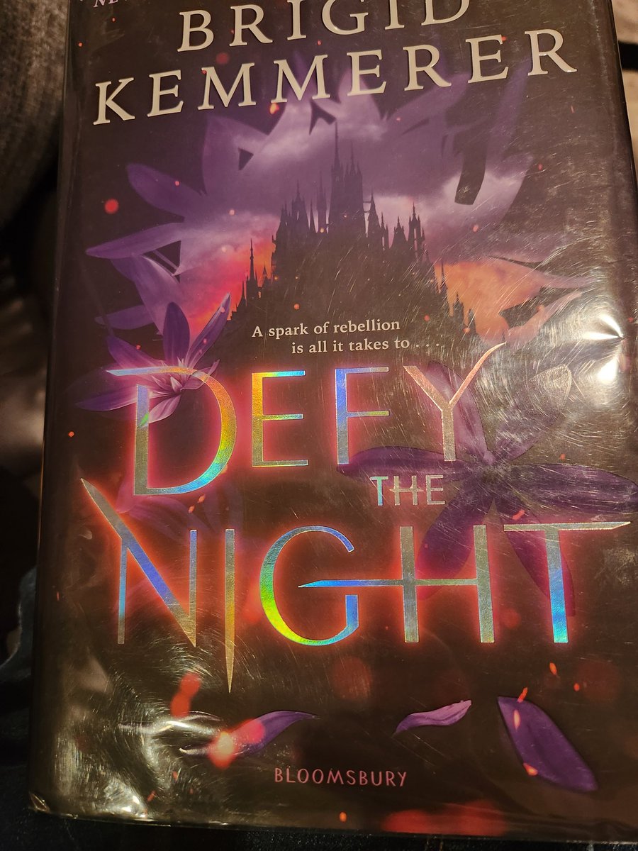 LeawoodMSLib's tweet photo. Just finished @BrigidKemmerer  Defy the Night.  My middle schoolers were so passionate about their love for this book...I can see why! @bvlibraries https://t.co/l3tKZIYwi2