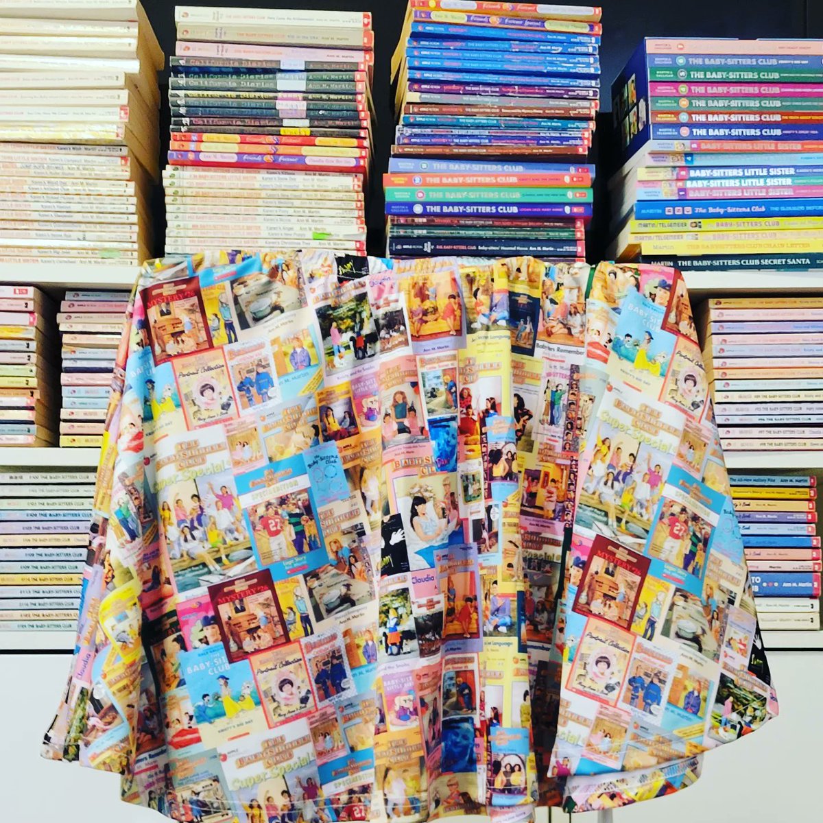I am absolutely DYING! Thank you SO much, <a href="/Kate_Farina/">Katy Farina🏳️‍🌈♠️</a> for donating to the <a href="/APS_VHE/">Virginia-Highland Elementary</a> library! 

This BSC-obsessed* librarian is overwhelmed!!! 😍😍😍

*see my custom BSC skirt as proof of just how obsessed