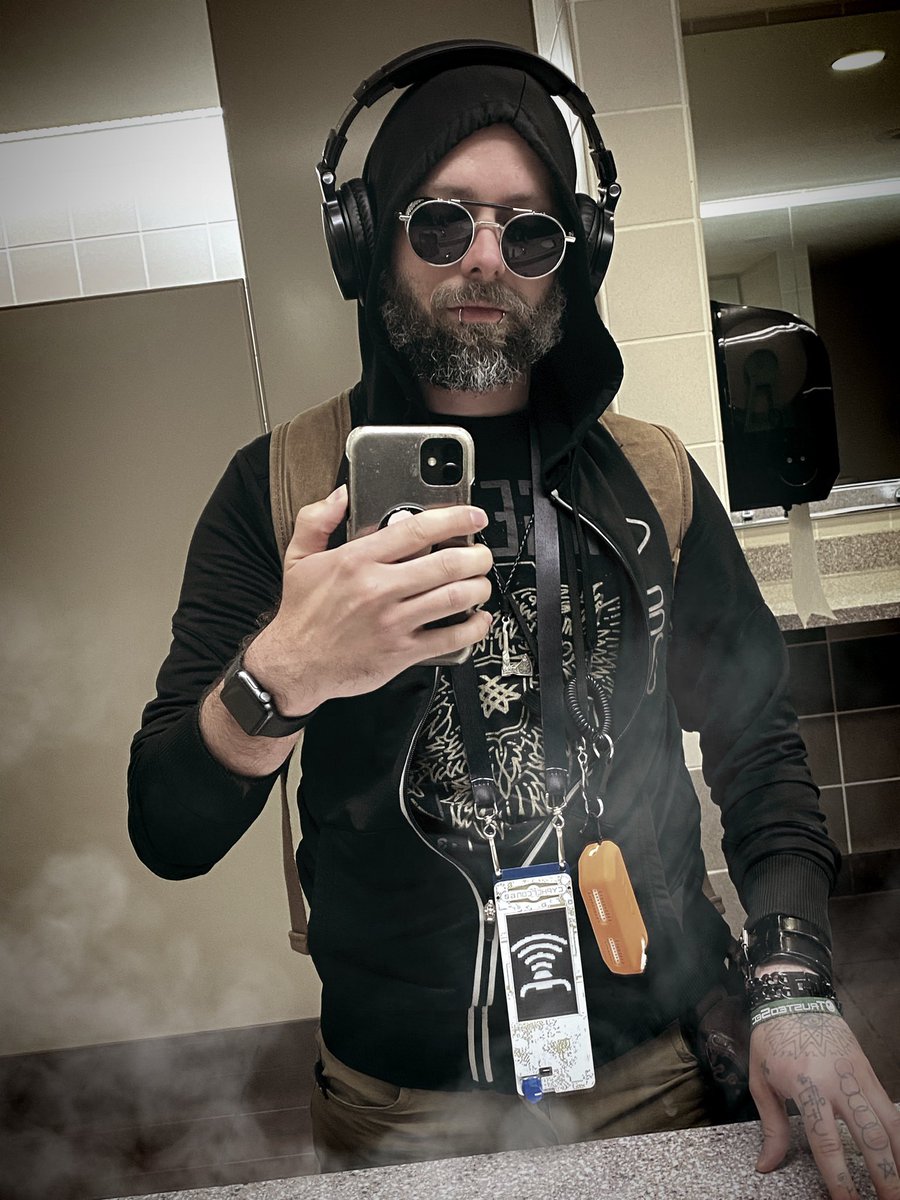 ExodusGhost's tweet image. Well, I’m back in Dallas. Now comes @HackSpaceCon Thursday April 13 - Saturday 15, where I’ll be speaking about “Breakdown of a Cybercrime Take Down.” @HackRedCon #HackSpaceCon 
hackspacecon.com/speakers
If you want to know how the FBI de-anonymized and caught me, this is it!