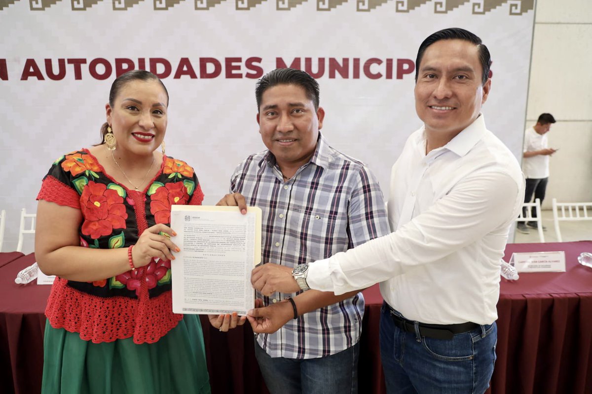 KarinaBaronO's tweet photo. 9 municipios más del #Istmo, firmaron convenio para acceder a estímulos fiscales en el proceso de #CertificaciónPolicial, para 63 aspirantes a policía municipal. https://t.co/fcsOSwmJq5