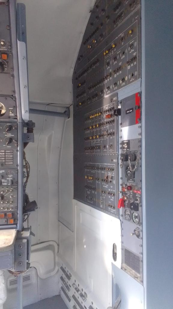 AeroEntusiasta's tweet photo. #VARIG - em 06 e 07/05 ocorrerá o 2° VARIGVIVE DAY, onde o clássico #Boeing 727 PP-VLD poderá ser visitado. A equipe do Projeto #VARIGVIVE está trabalhando para restaurar o cockpit deste avião. Sejam bem vindos. End.: R. Antônio Schoeler 4290 - Linha Imperial # Nova Petrópolis/RS https://t.co/fqjDDMTEgC