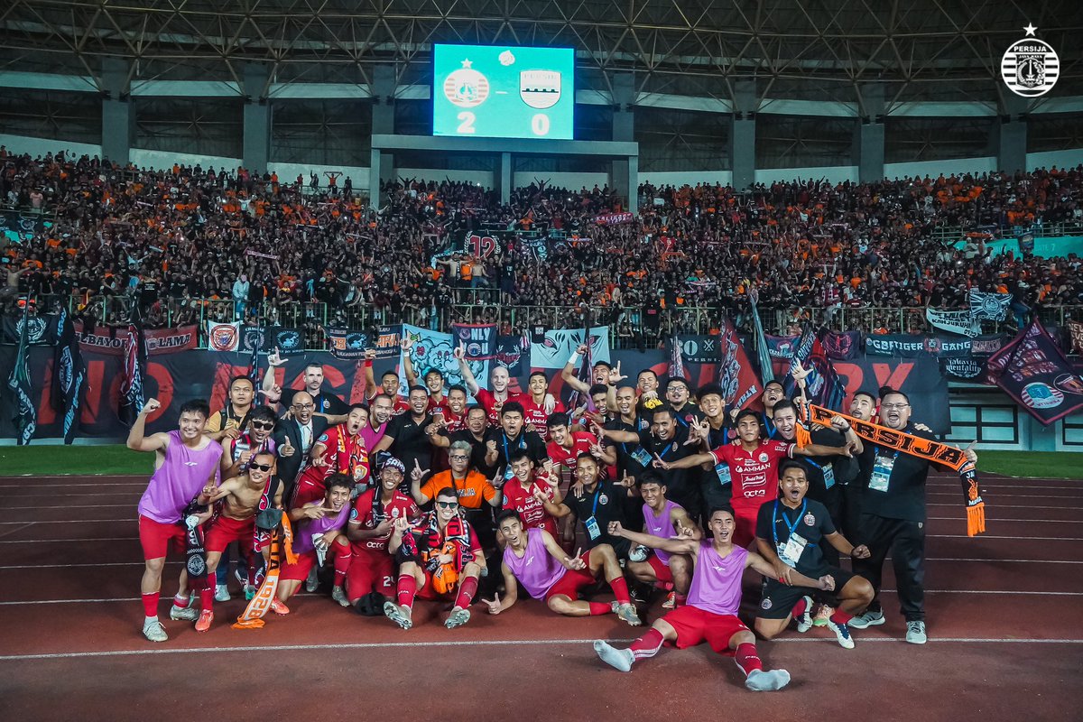 Persija_Jkt's tweet photo. Happy weekend, Jak 😁

#ToTheNextLevel #BelieveIn12 #PersijaJakarta https://t.co/SNV5F2jRNf