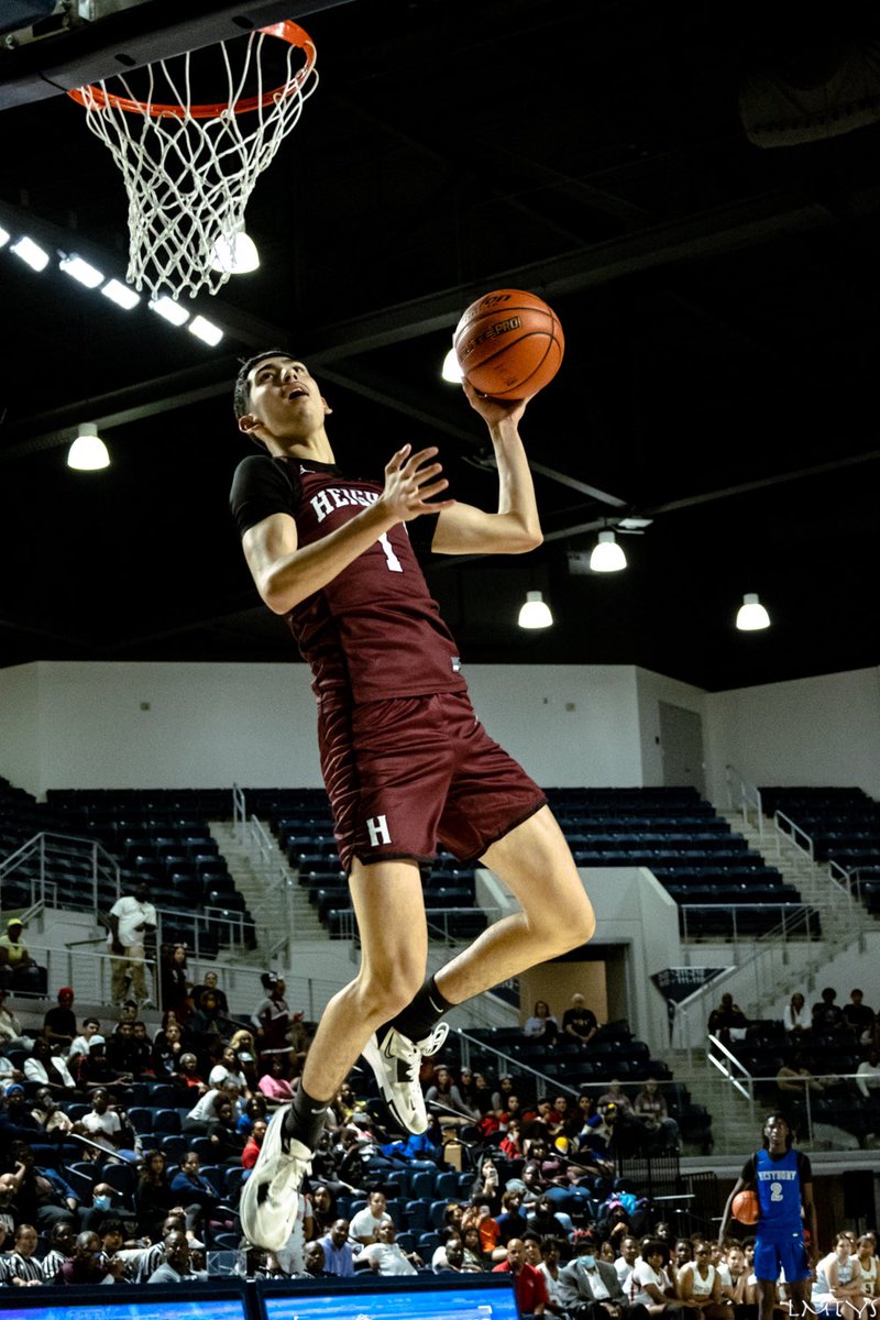 Let Me Tell You Sumn tweet media