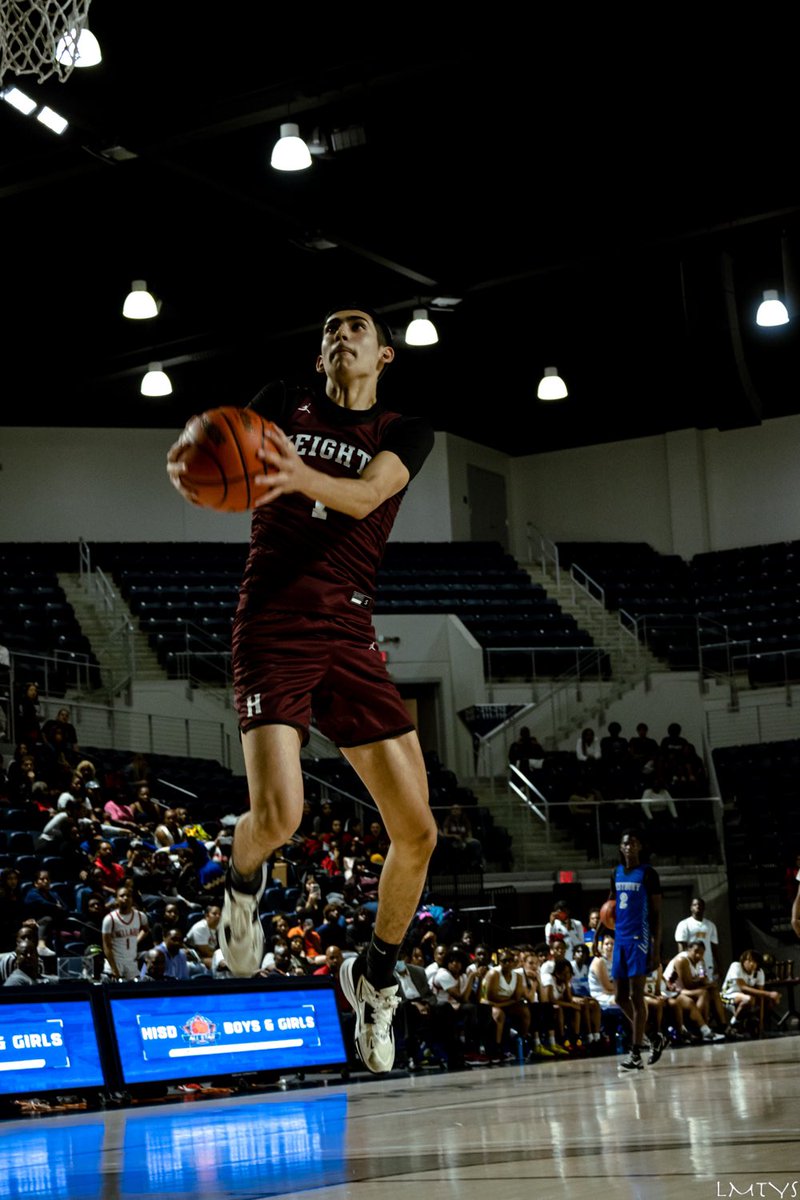 Let Me Tell You Sumn tweet media